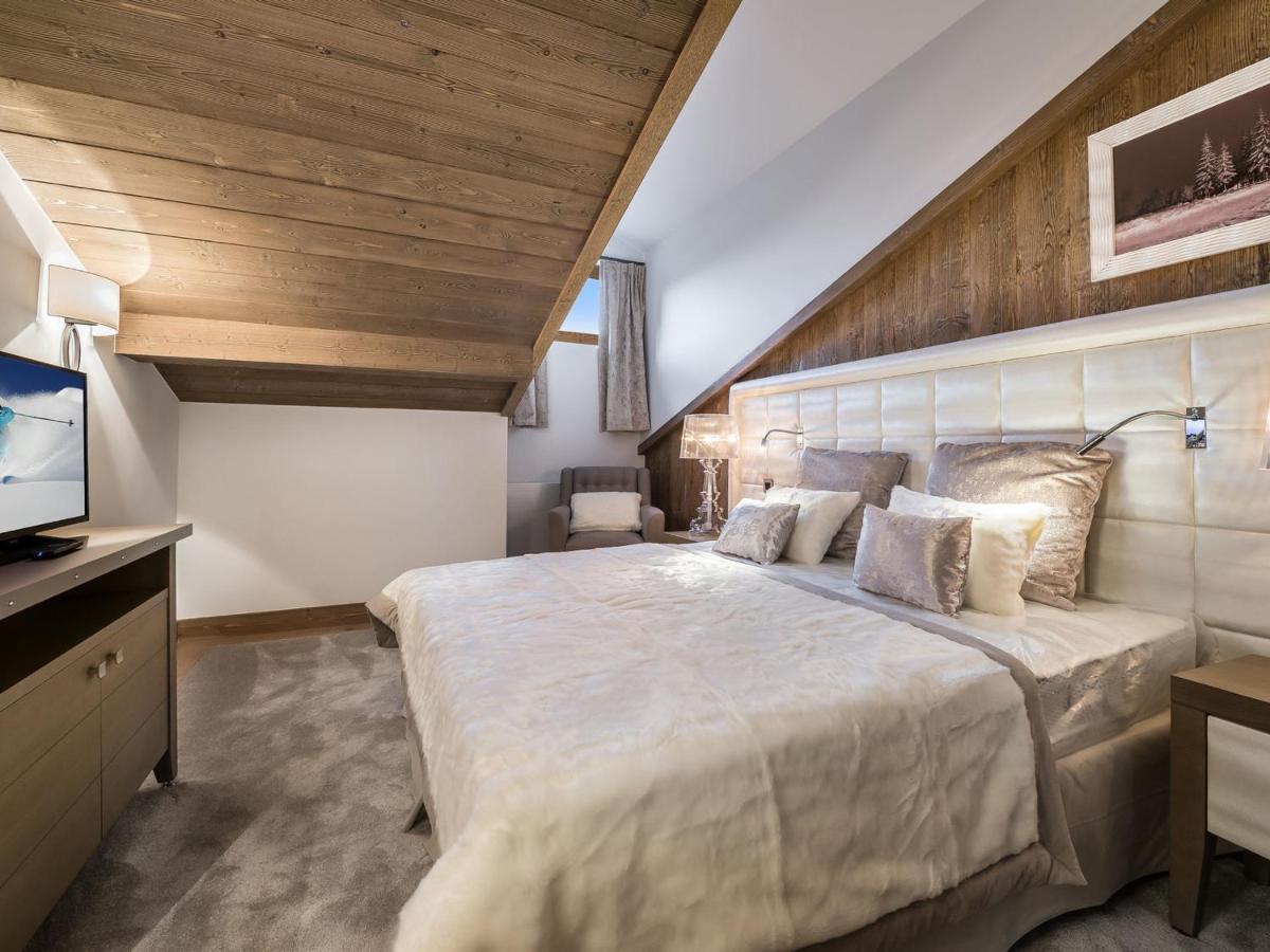 Appartement Elegant Avec Acces Facile Aux Pistes, Parking Et Salle De Fitness - Fr-1-562-23 Courchevel Exterior photo